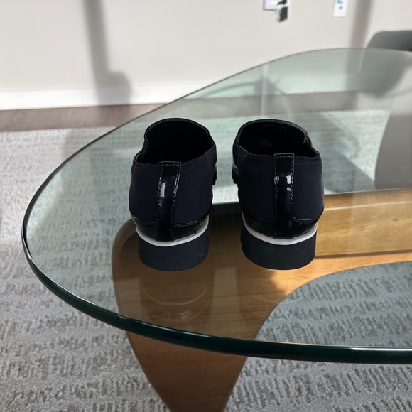 Donald Pliner Black Platform Loafers - Size 8 - Picture 9 of 10